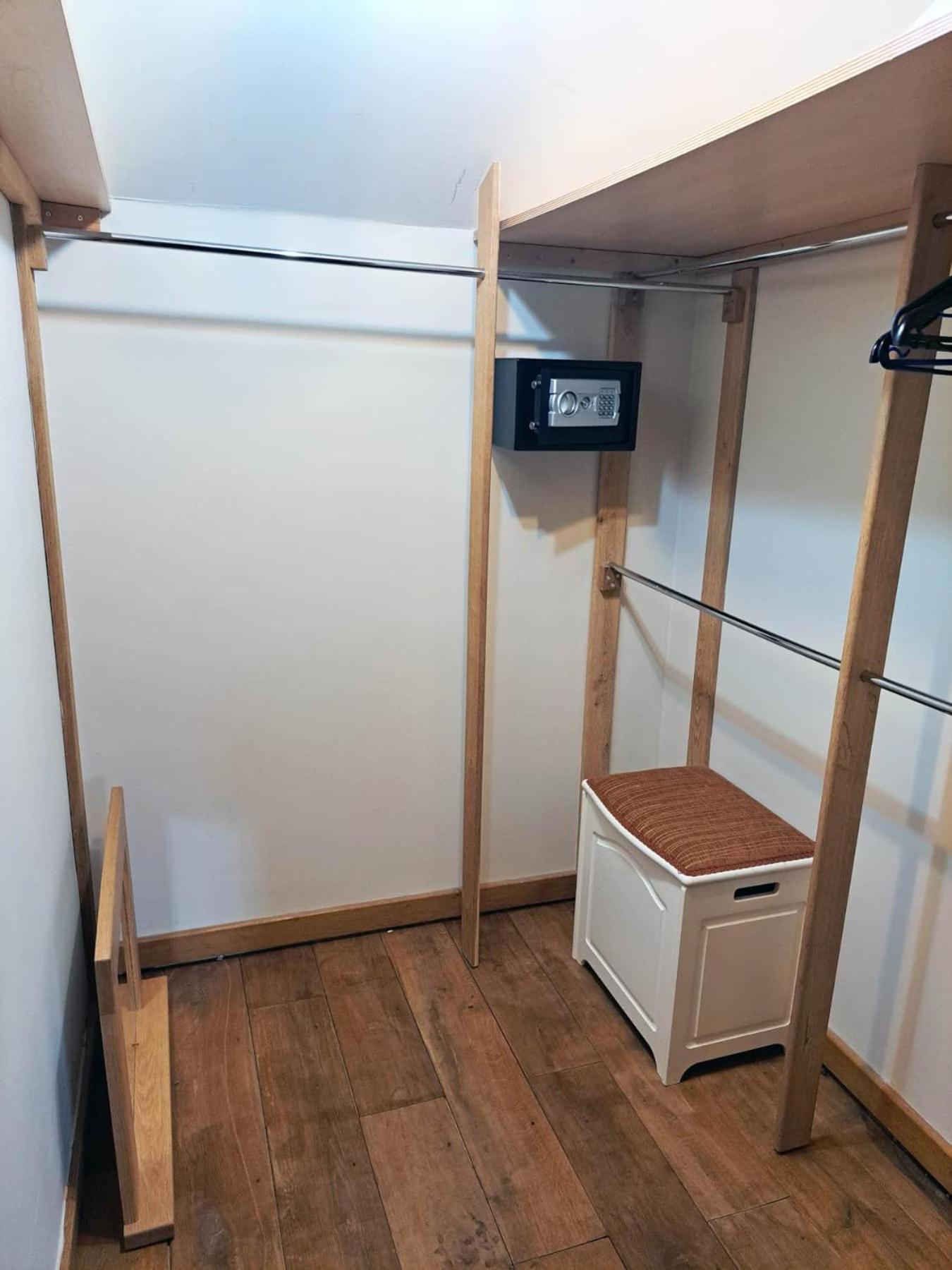 老磨坊谷仓度假屋 威勒尔 外观 照片